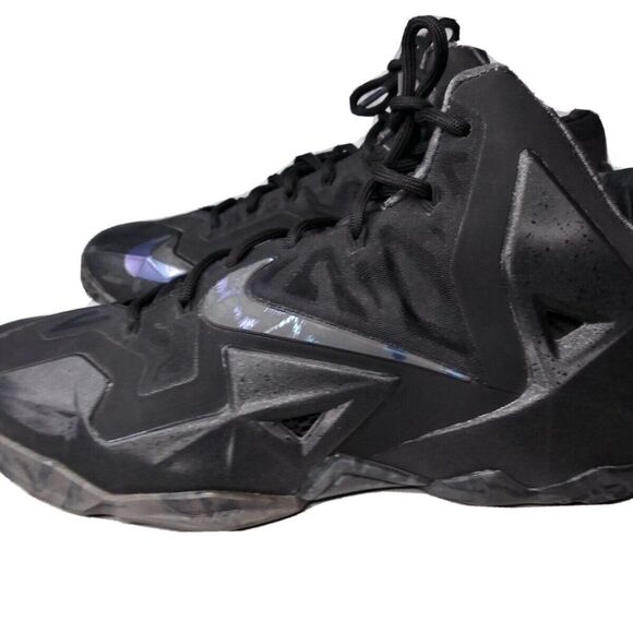 Nike LeBron 11 Blackout Size 11 Shoes Black 616175-090 main image 7
